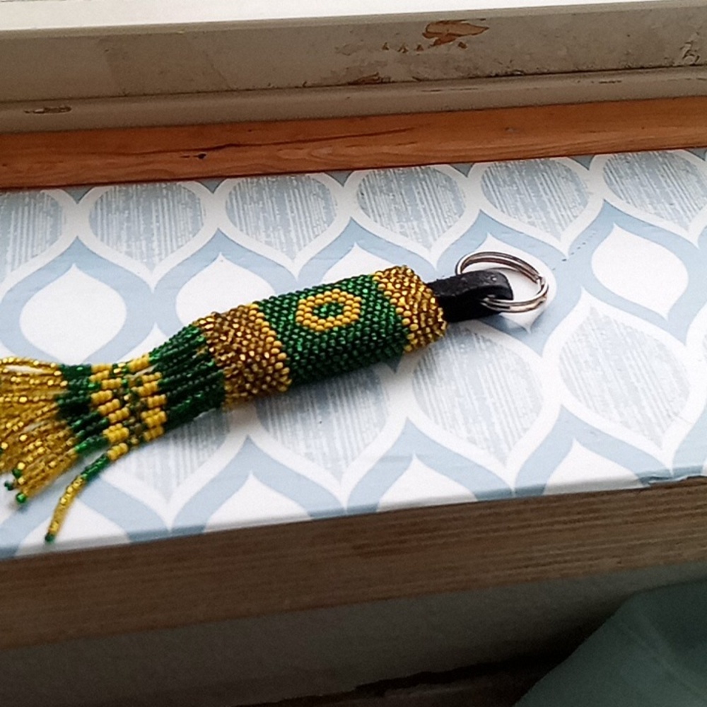 Beaded Oregon ducks key chain, green and yellow
